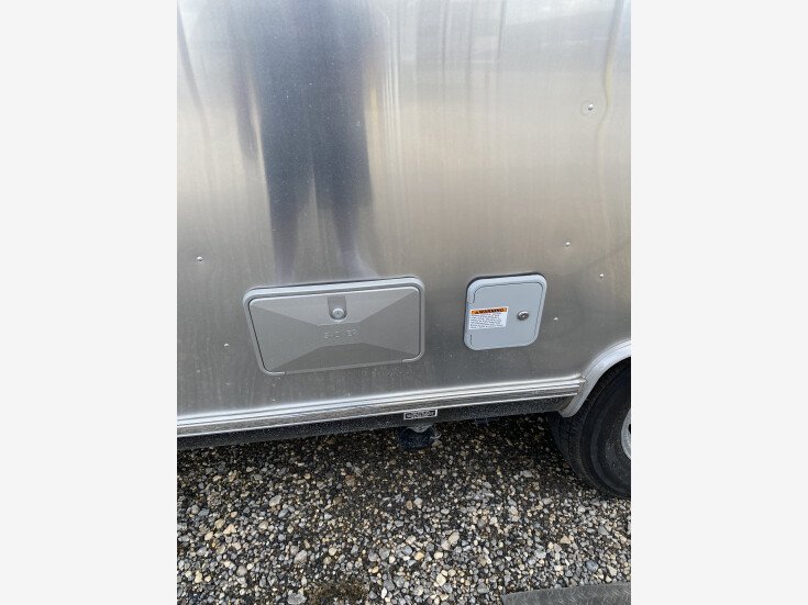 Thumbnail Photo undefined for 2022 Airstream Flying Cloud